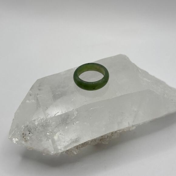 Nephrite Jade Ring - Solid Band- Size 5.5 - Picture 3 of 5